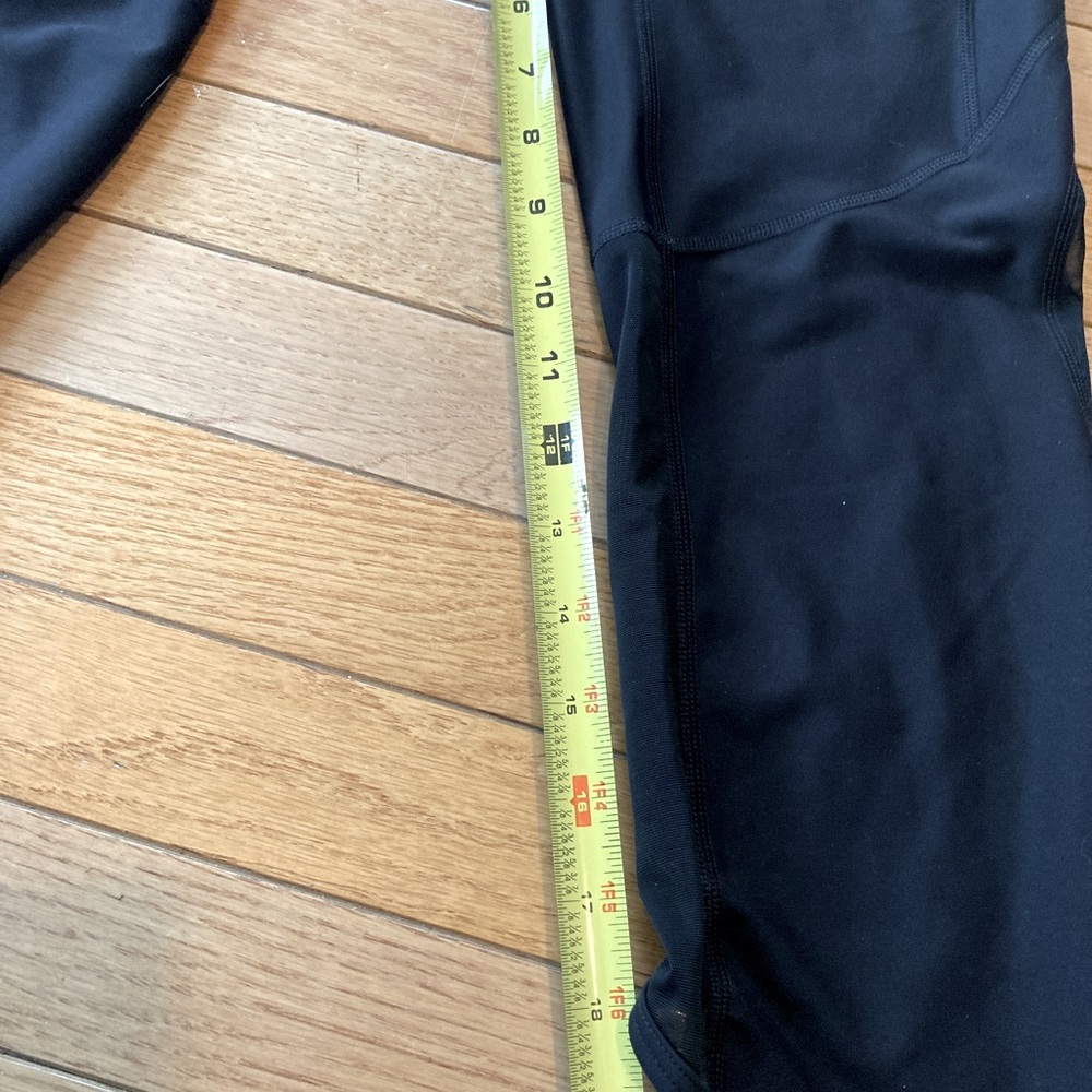 NWOT Old Navy high waisted mesh panel crop leggings - Picture 12 of 13